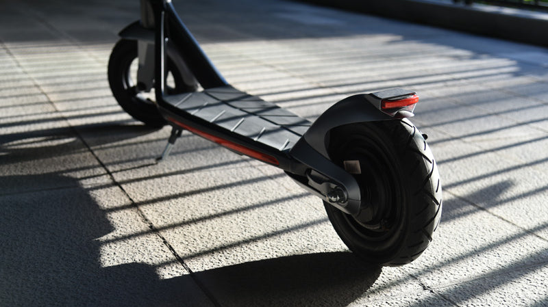 Precautions for the use of electric scooter tires in winter