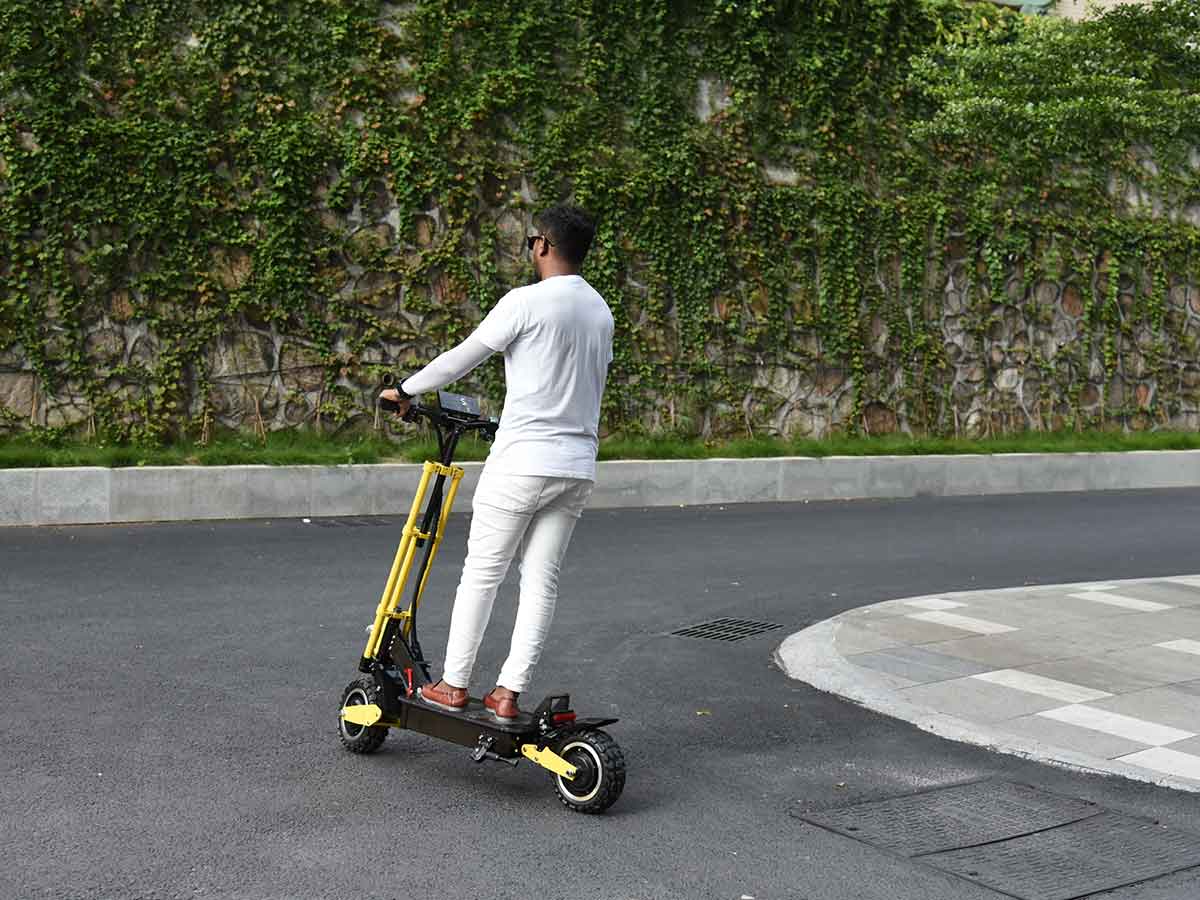 What are the reasons to buy a long range electric Scooter